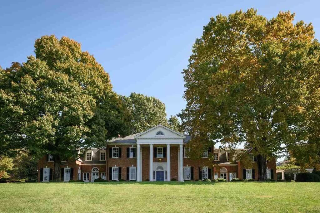 #10. 99 Bloomfield Rd, Charlottesville